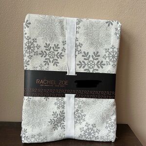 Rachel Zoe Tablecloth Christmas Oblong New 60”x84” Snowflakes Shimmery